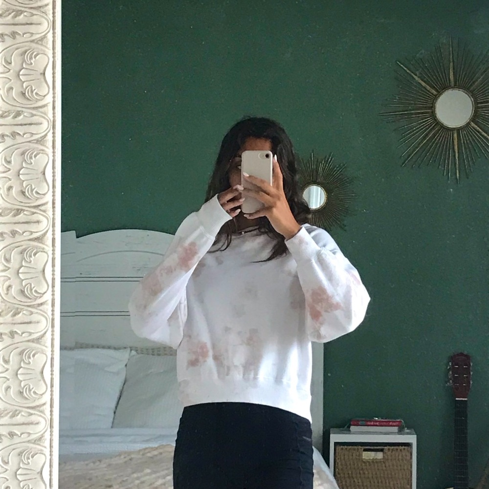 Crop tie die pink and white pull over hoodie extra small